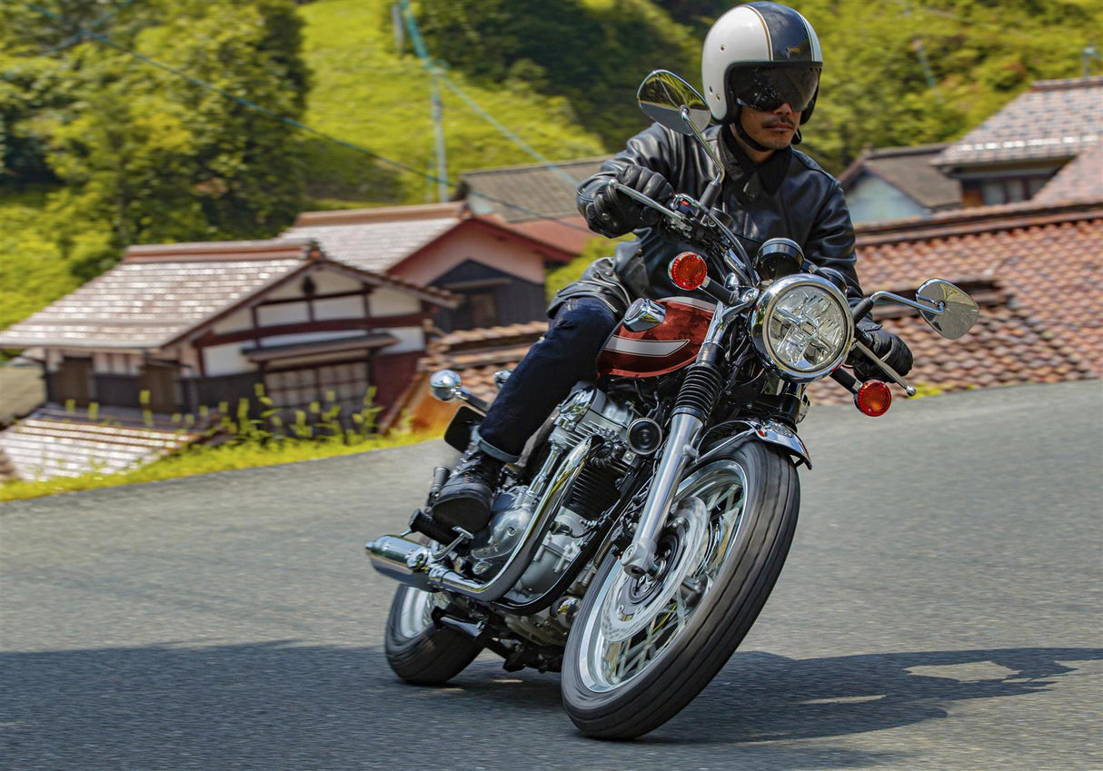Kawasaki W800 2022