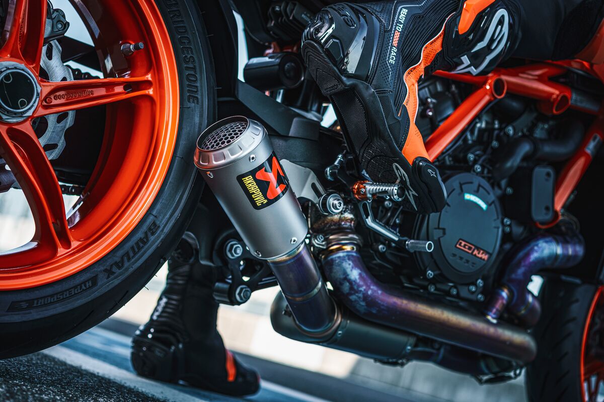 KTM akrapovic kit